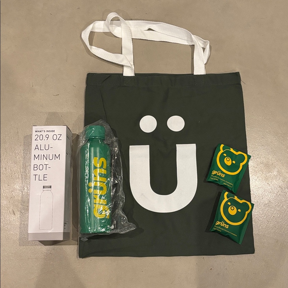 Sale! New Gruns Bundle: Tote bag, Aluminum Bottle & 2 greens gummies samples